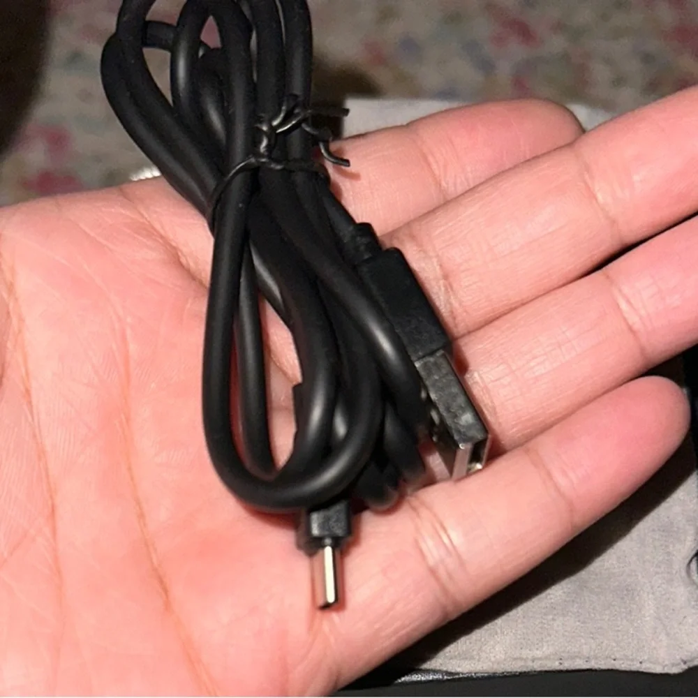 iWALK Black Glitter Portable Charger